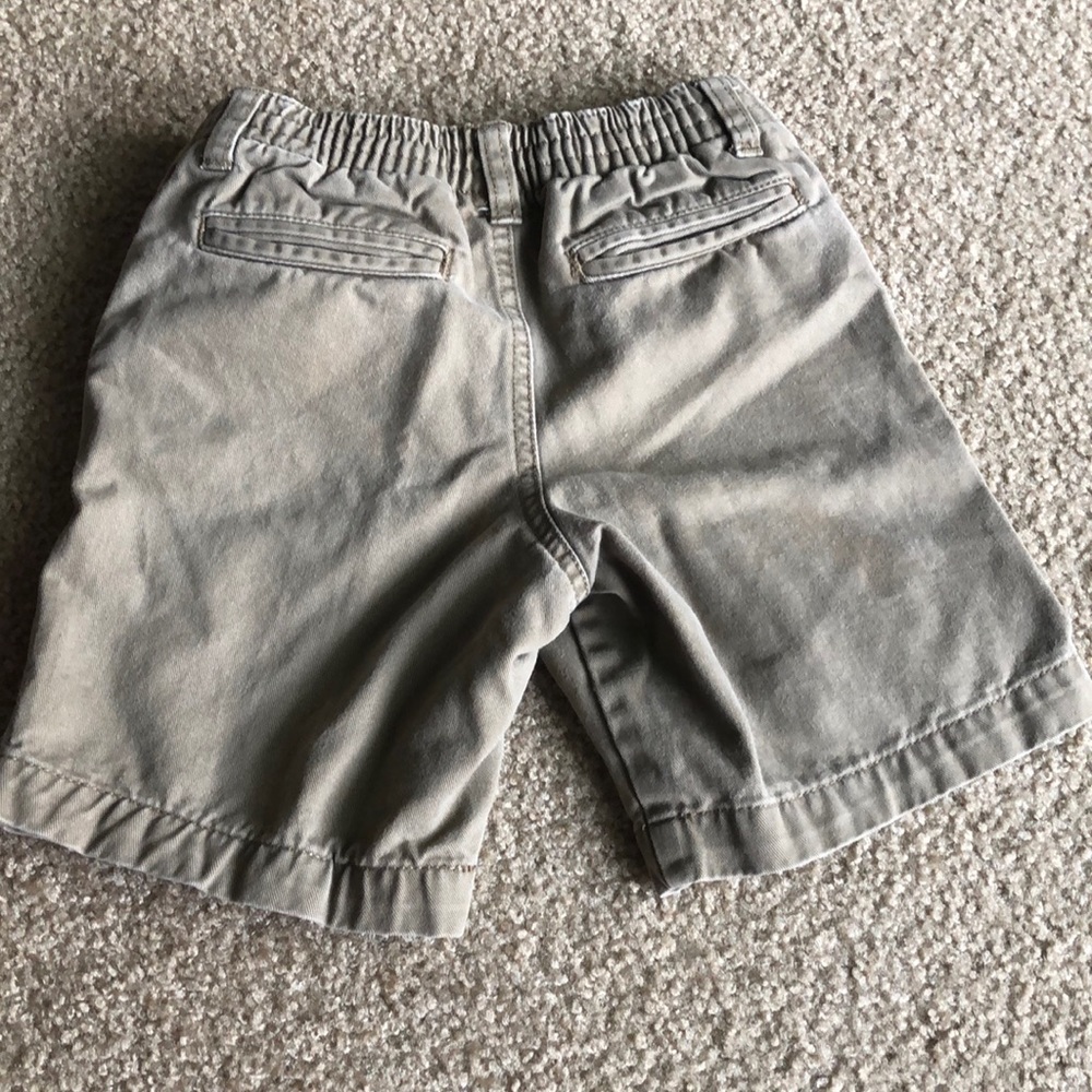 Shorts - Picture 2 of 3